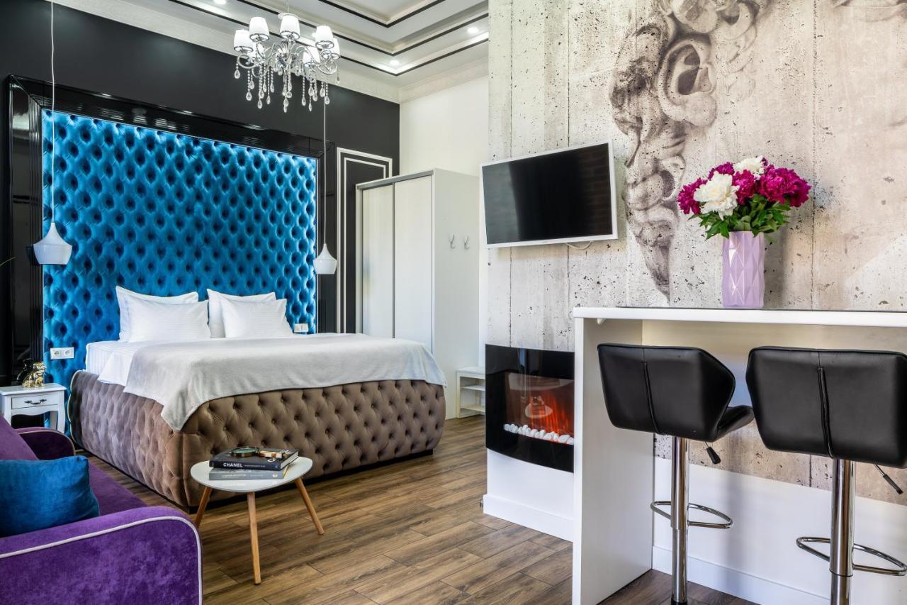 Theatre Boutique Apartments Kyiv Exterior photo