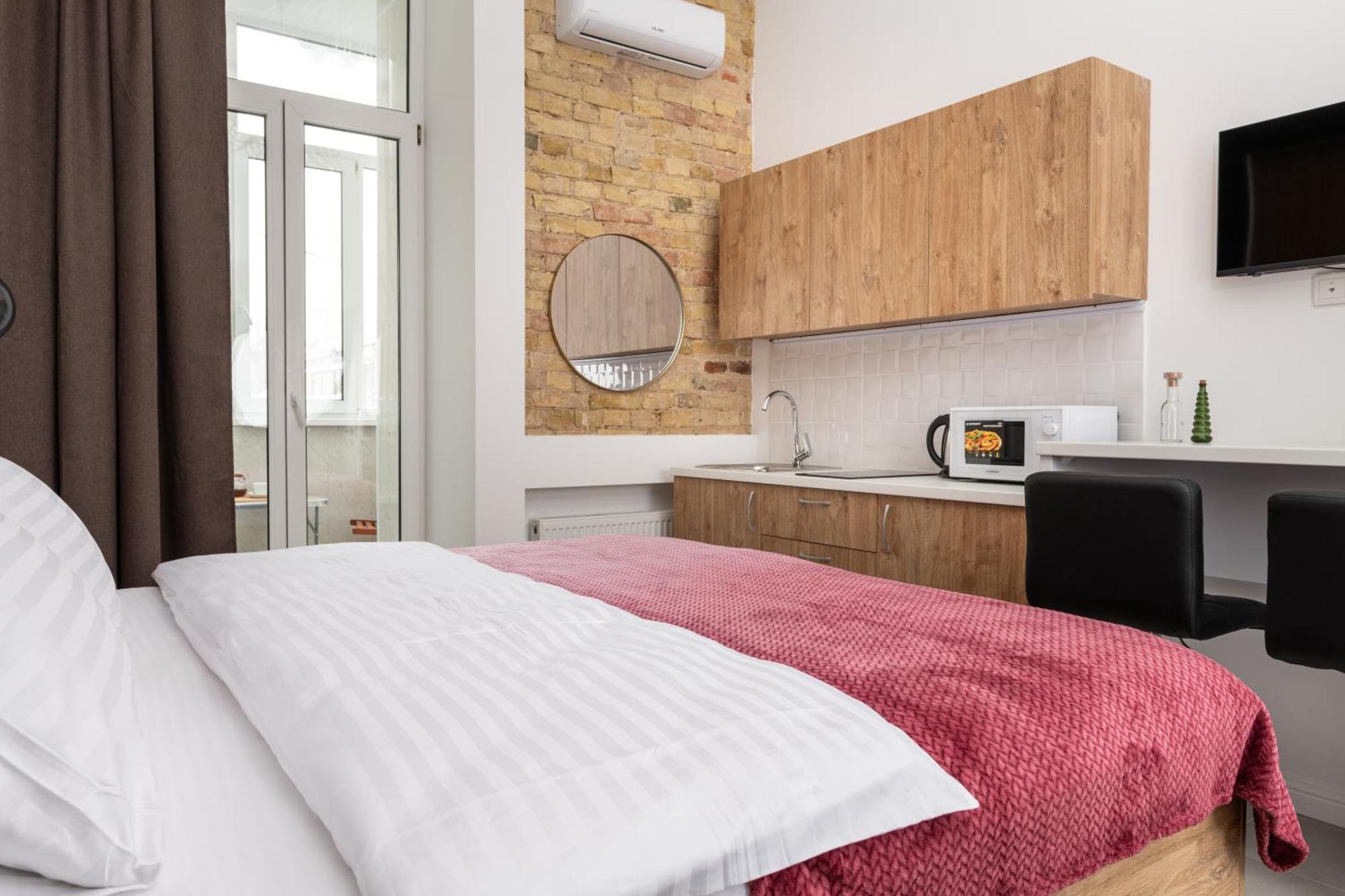 Theatre Boutique Apartments Kyiv Exterior photo