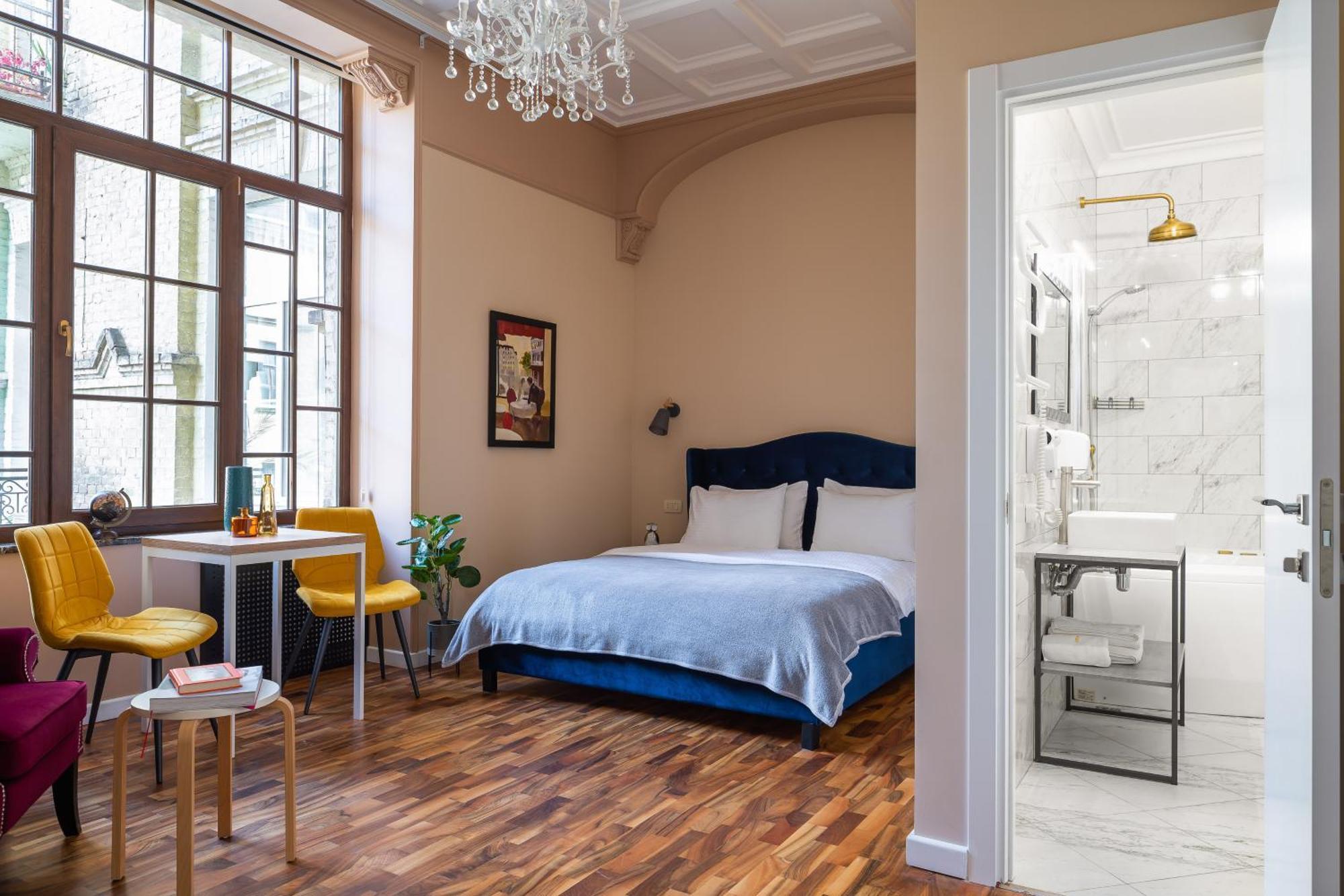 Theatre Boutique Apartments Kyiv Room photo